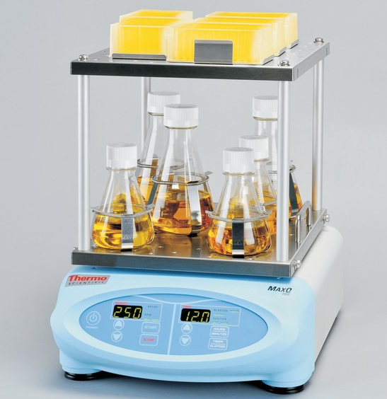Thermo Scientific™MaxQ™ 2000 和 3000 台式轨道摇床.png