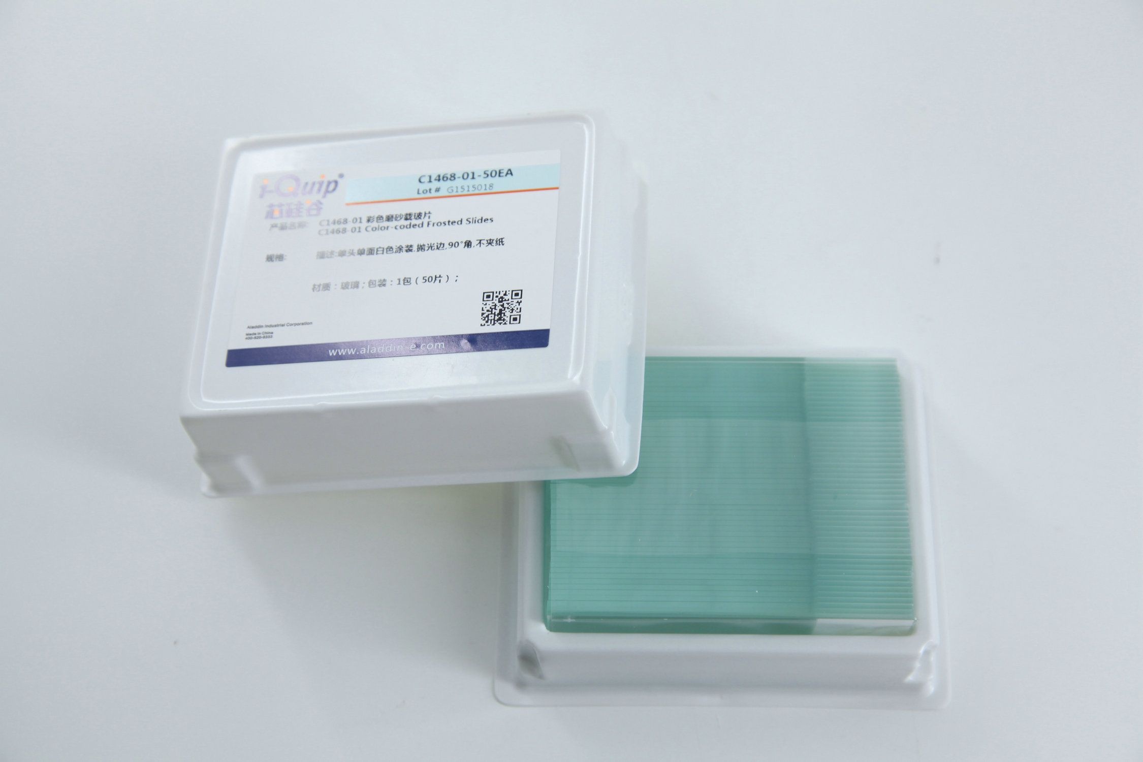 彩色油漆载玻片 描述:单头单面绿色涂装,抛光边,90°角;尺寸:25.4×76.2mm;厚度:1.0-1.2mm 50片/盒,2盒/包