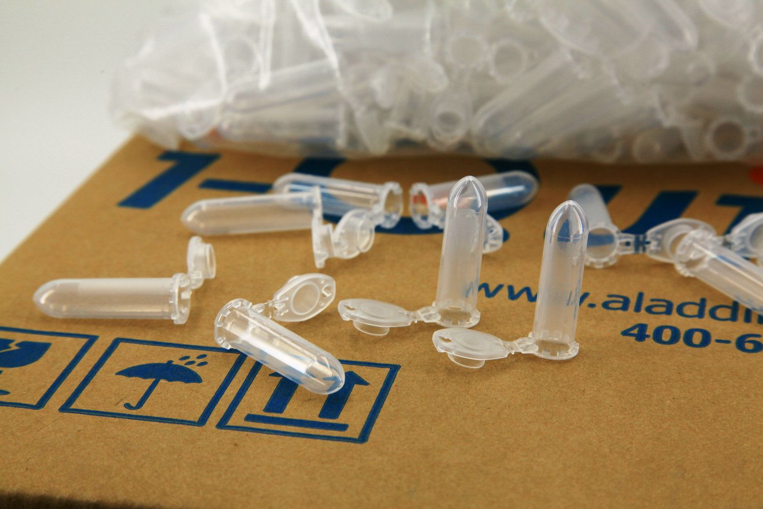 1.5ml离心管 类型:普通型;材质:聚丙烯;颜色:红色 500个/袋