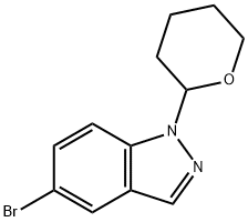 5-溴-1-(四氢-2H-吡喃-2-基)-1H-吲唑 结构式